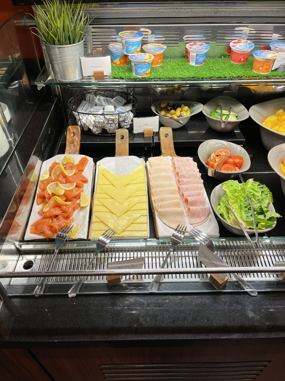 Hilton Breakfast Cold Counter Hilton Breakfast Cold Counter