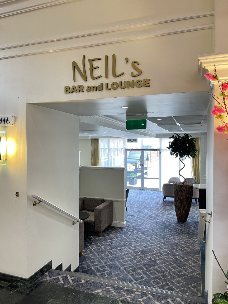 Neil's Bar and Lounge at Hilton Northampton