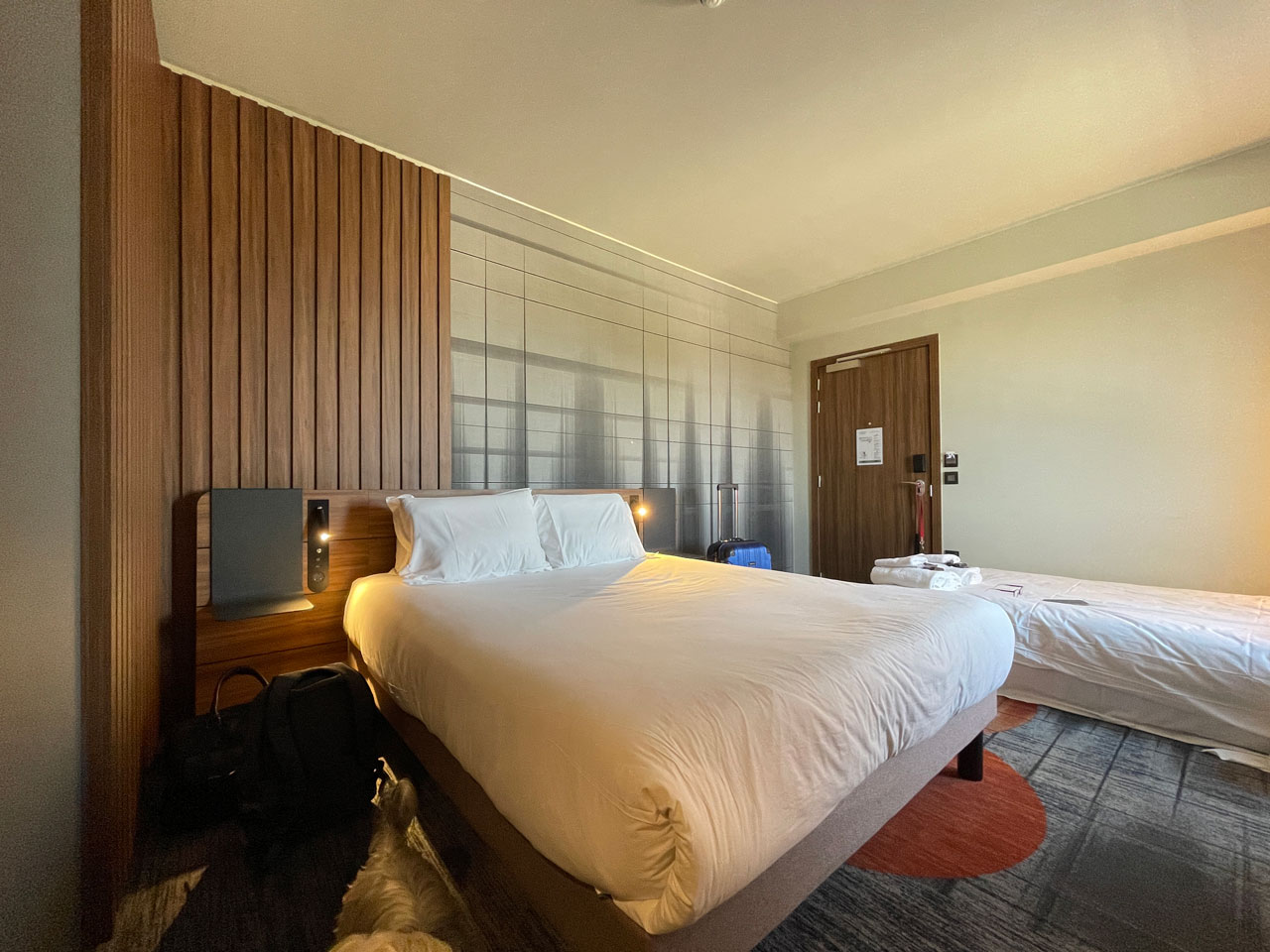 Novotel-Cambridge-North-Queen-Size-Bed Novotel-Cambridge-North-Queen-Size-Bed
