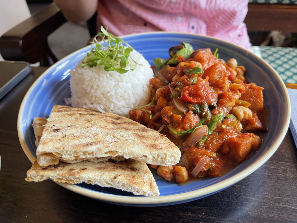 Morrocan Aubegine and Chickpea Curry