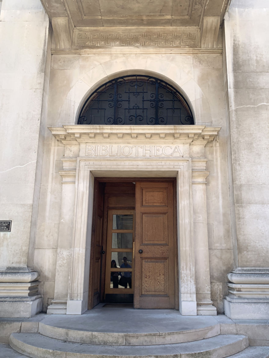 Gonville and Caius Lib Entrance