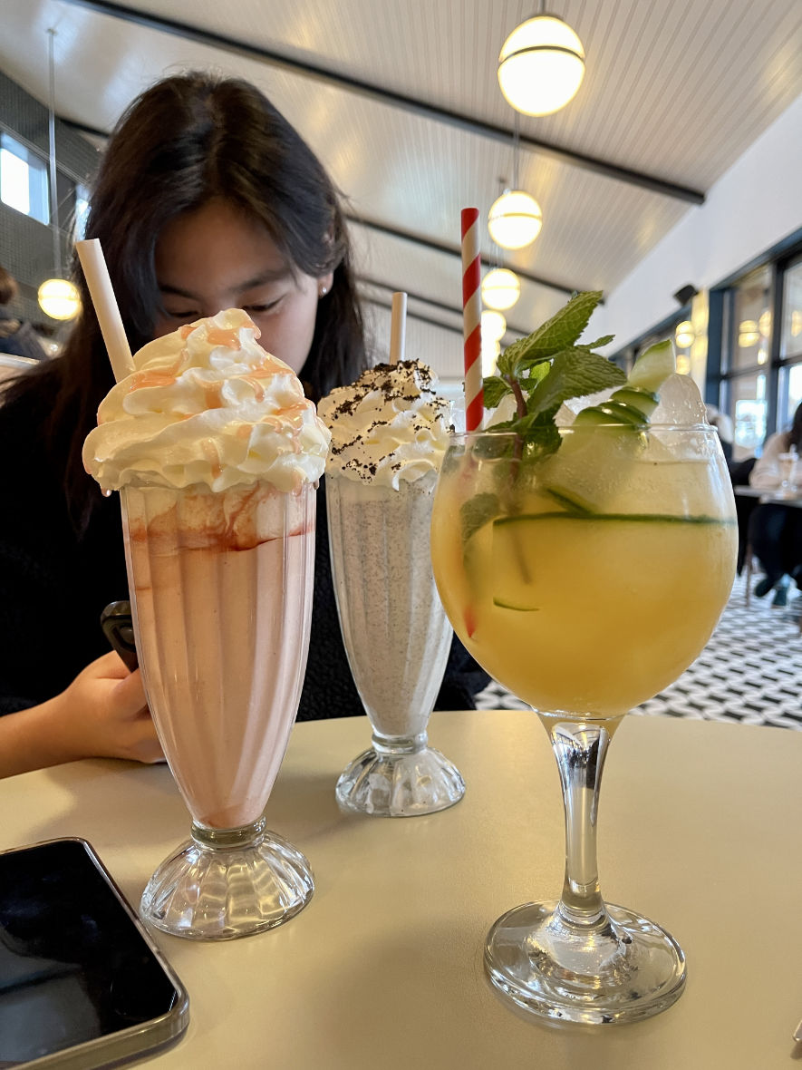 Mollies Diner Drinks