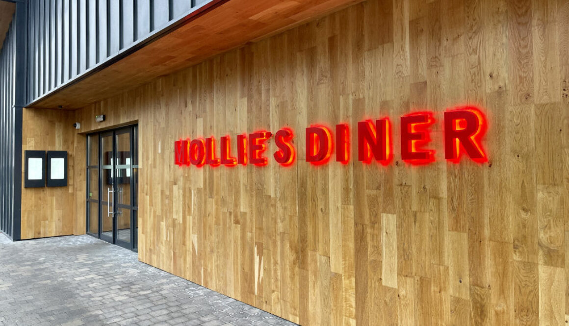 Mollies Diner Entrance