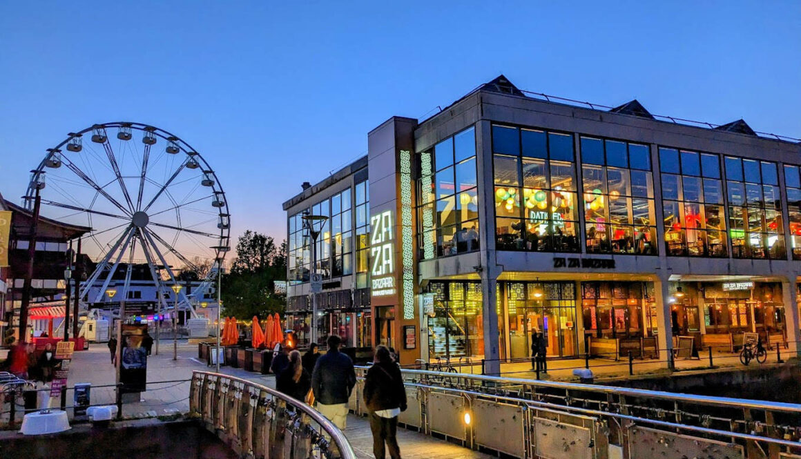 zazabazaar exterior