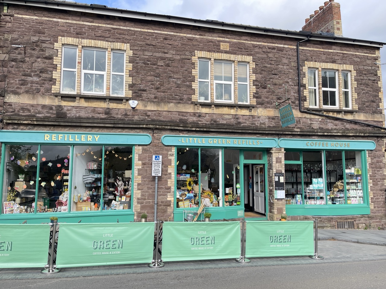 Cafés in Abergavenny: Coffee, Cake and Easy Stops Around Town